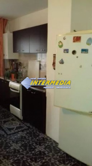 2-camere-decomandat-de-vanzare-in-alba-iulia-3